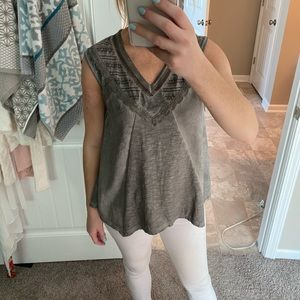 Gray tank top